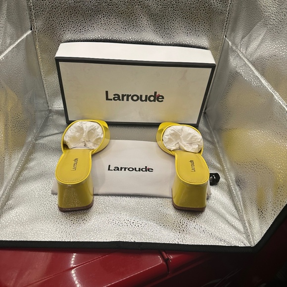 Larroude Brigette Lemonade Mid Heel - Picture 3 of 4